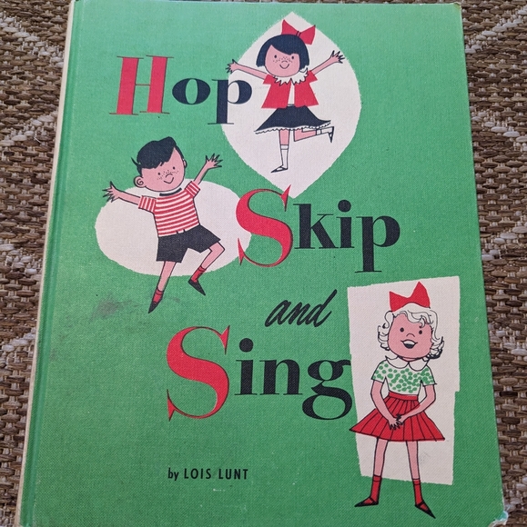 Hop Skip and Sing By Lois Lunt - Picture 1 of 8